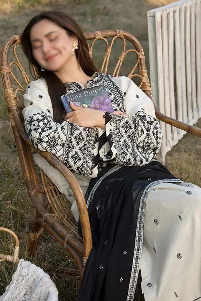 Qalamkar Unstitched 3pc Embroidered Cambric Suit - Image 5