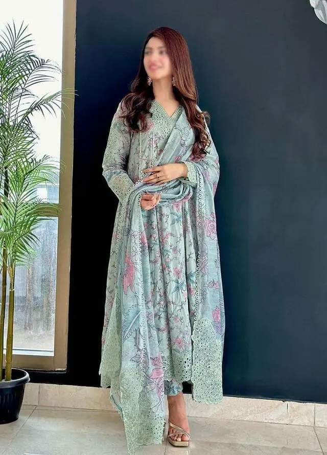 IZNIK Unstitched Printed Chikankari 3 Piece Lawn Suit - Image 5