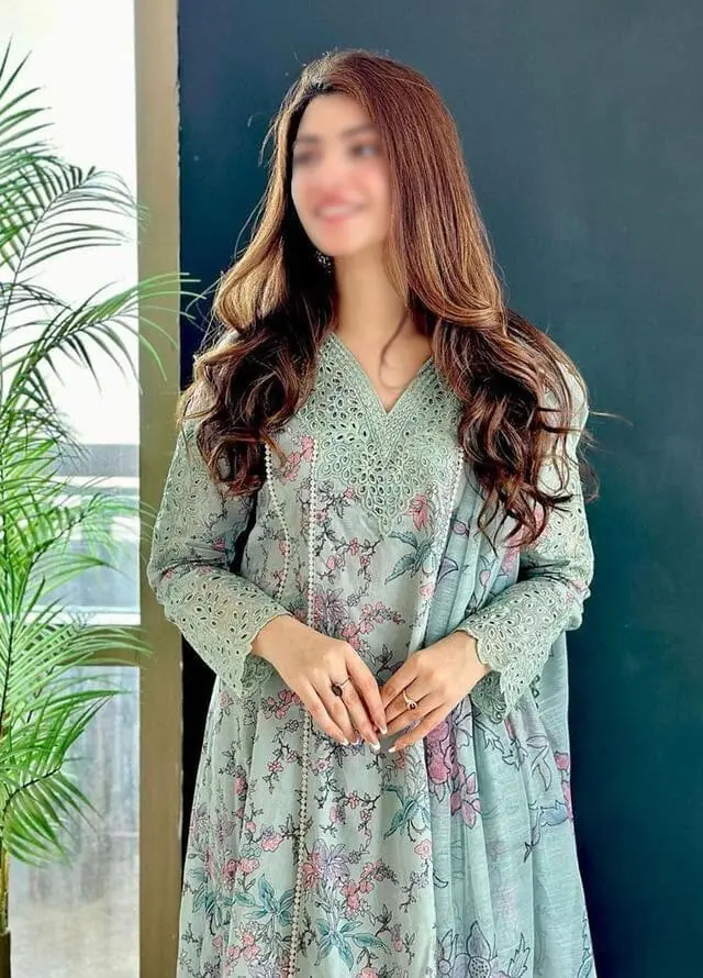 IZNIK Unstitched Printed Chikankari 3 Piece Lawn Suit - Image 2