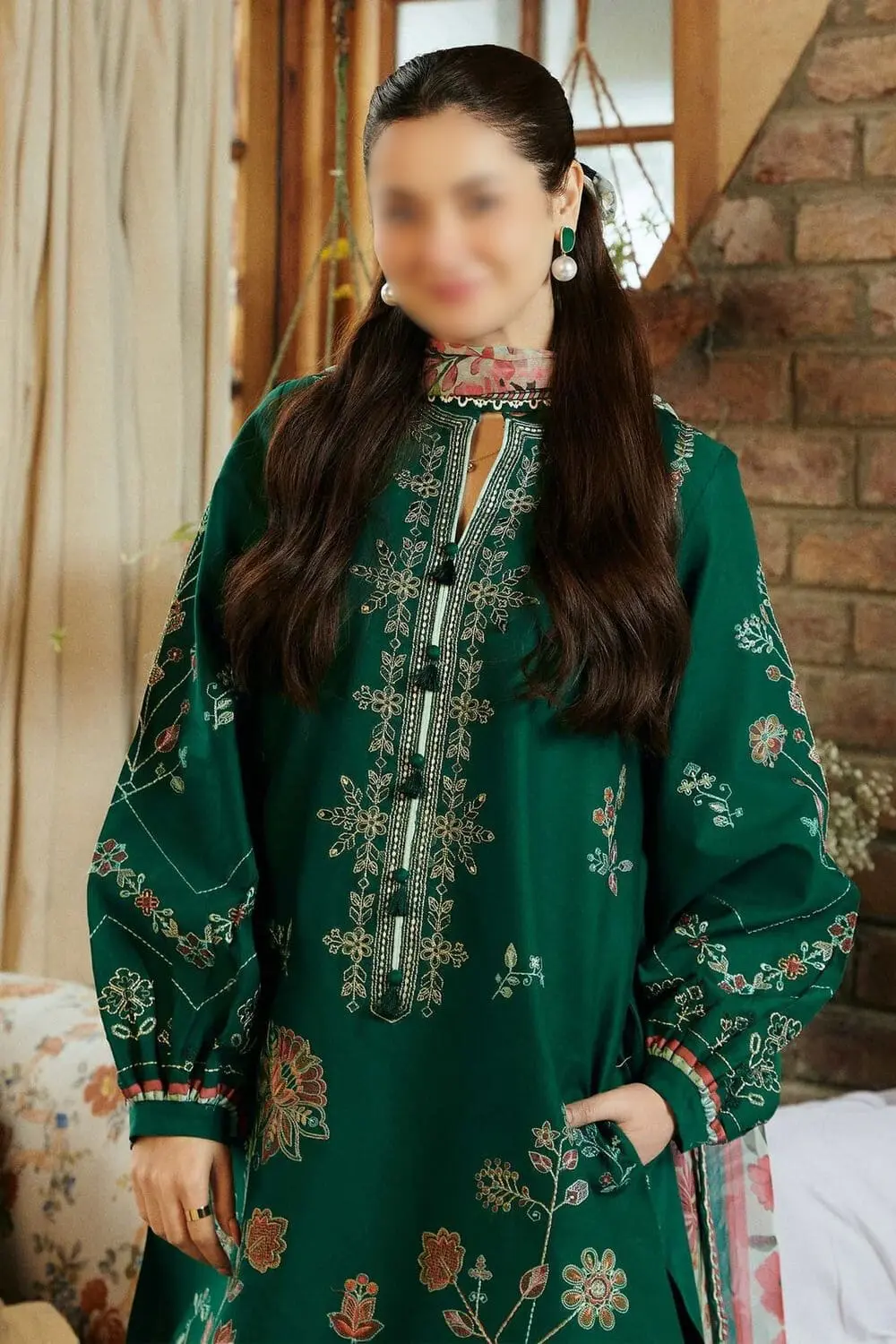 Zara Shahjahan Unstitched Green Embroidered 3 Piece Lawn Suit - Image 5