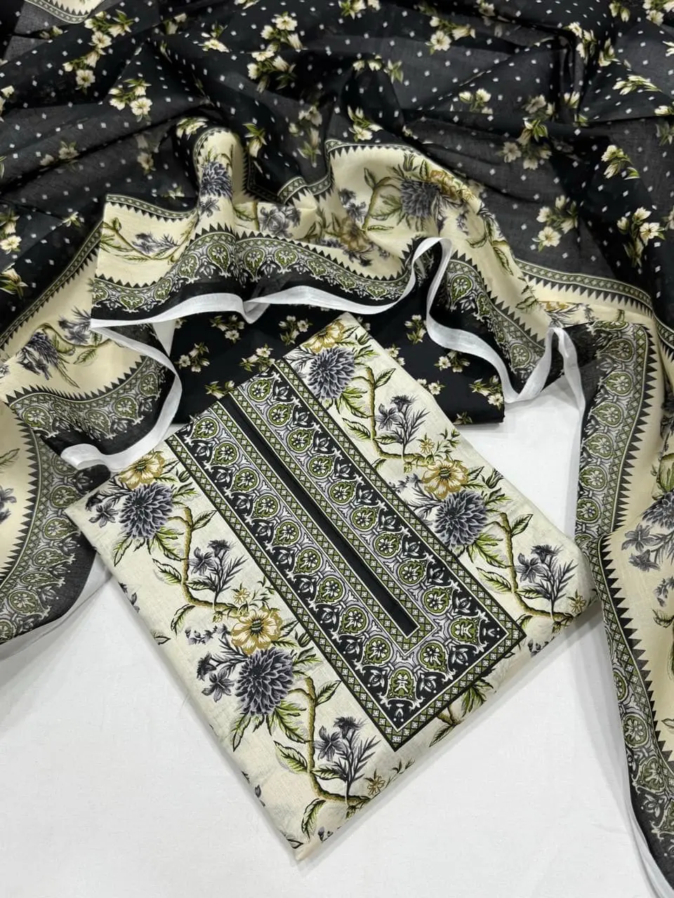 Almirah Design 12 – Off-White Printed Lawn Suit with Voil Dupatta and Dyed Trousers
