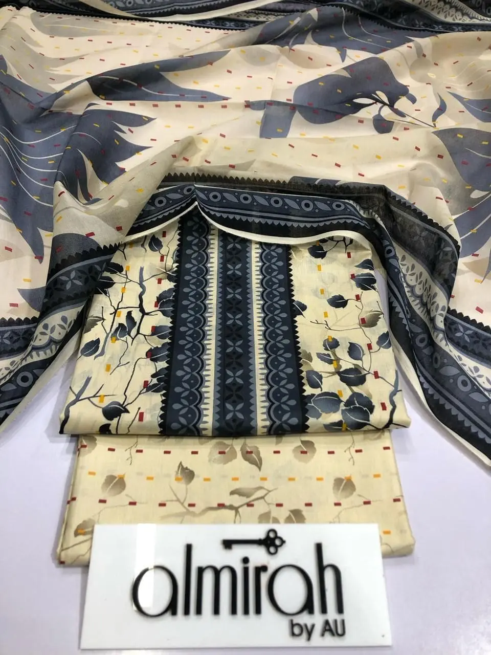 Almirah Design 19 – Skin Printed Lawn Suit with Voil Dupatta and Dyed Trousers