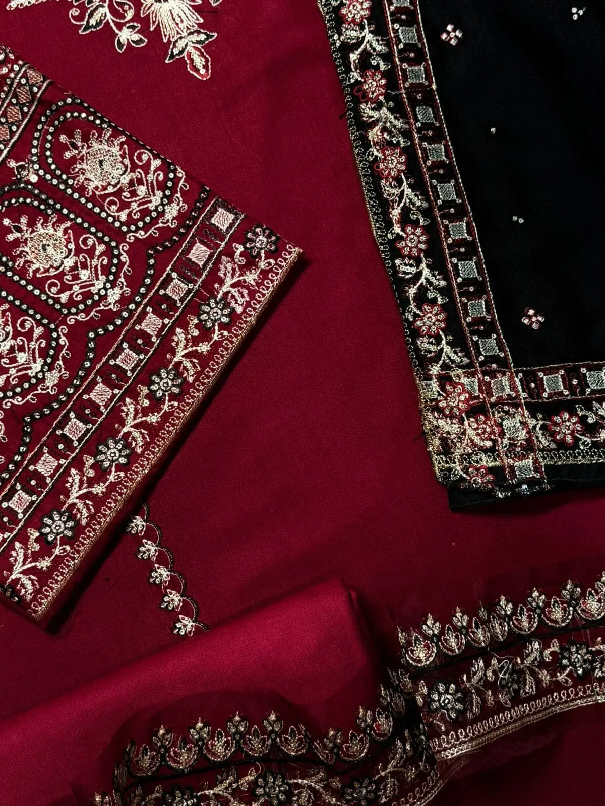 BATIK 7218 – Embroidered Dhanak 3 Piece Winter Suit with Shawl - Image 7
