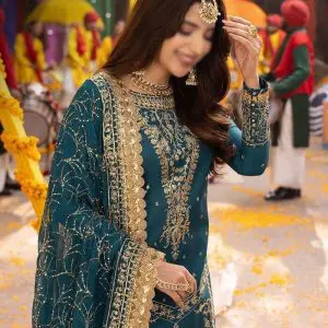 Asim Jofa Replica Collection Chiffon 3pc Suit Close Up