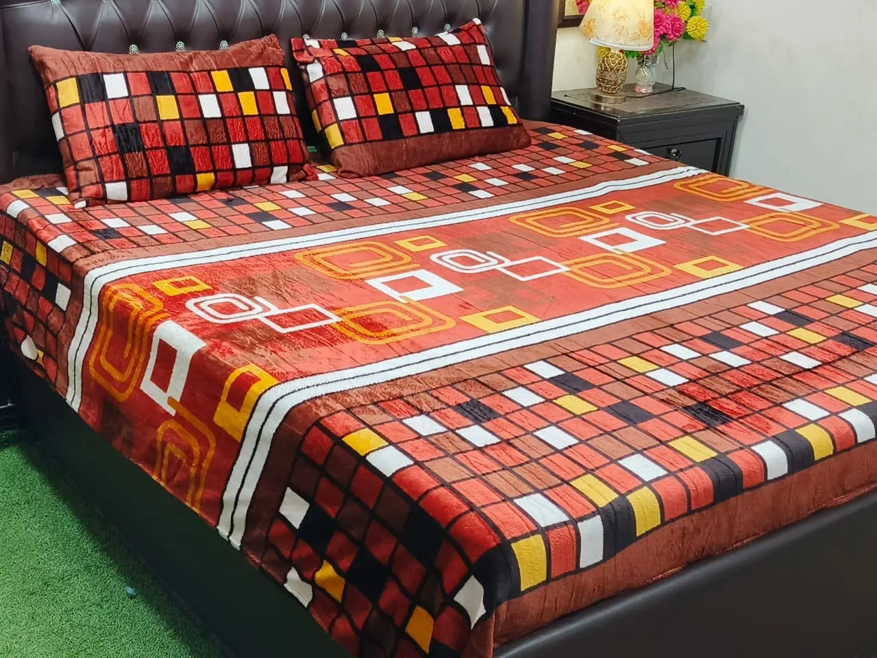 3 Piece Cozy Fleece Bedsheet – Geometric Style Collection 2025
