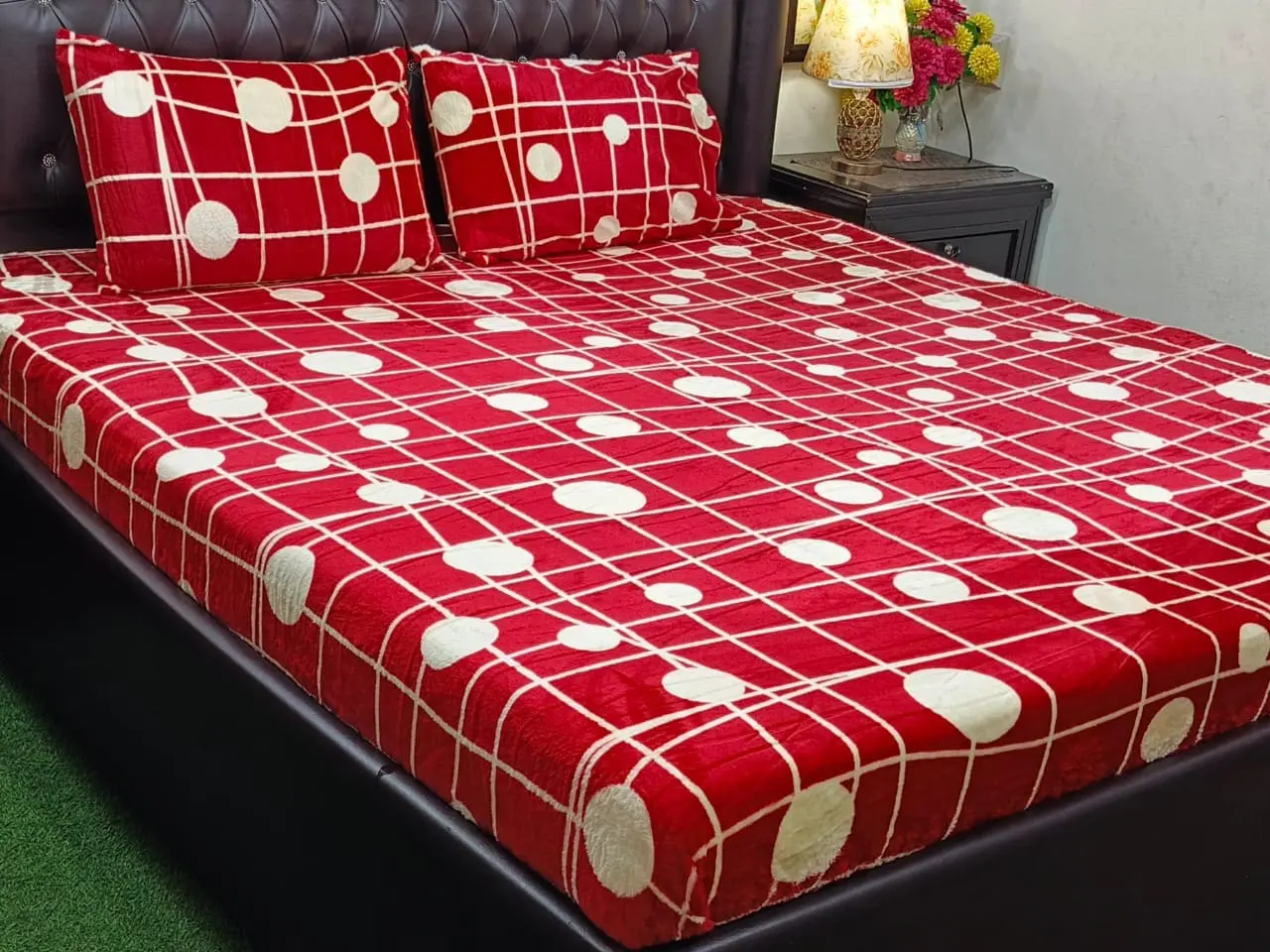 3 Piece Cozy Fleece Bedsheet – Geometric Style - Image 6