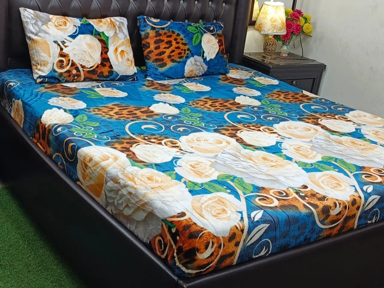 Fleece 3 Piece King Size Double Bed Bedsheet – Floral Winter Collection 2025 - Image 5