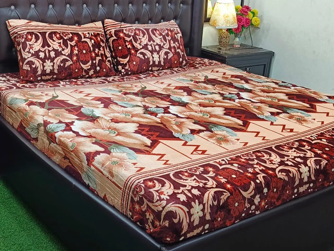 Fleece 3 Piece King Size Double Bed Bedsheet – Floral Winter Collection 2025 - Image 8