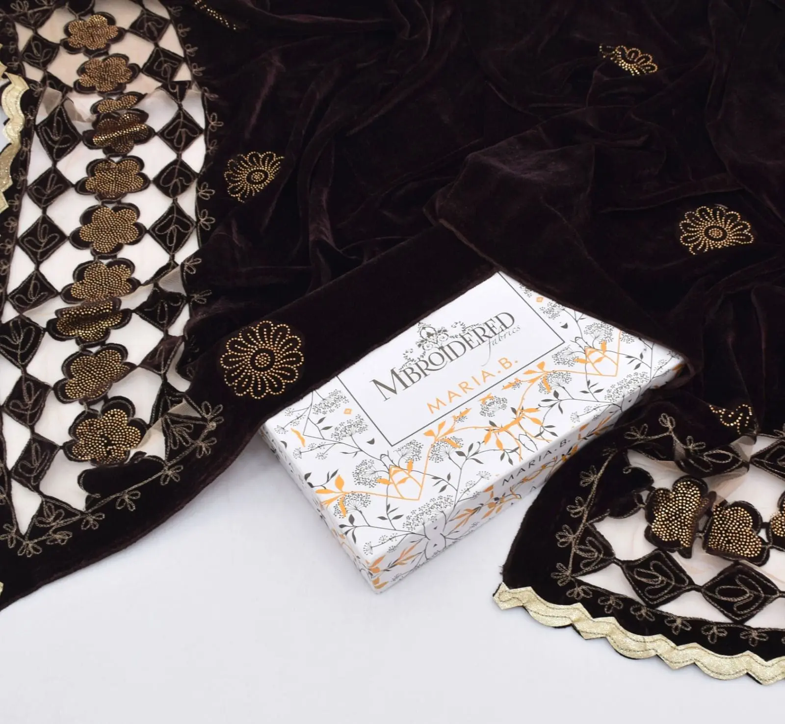 Maria B Fancy Wedding Velvet Shawl – Embellished Cutwork Stone Design - Image 2