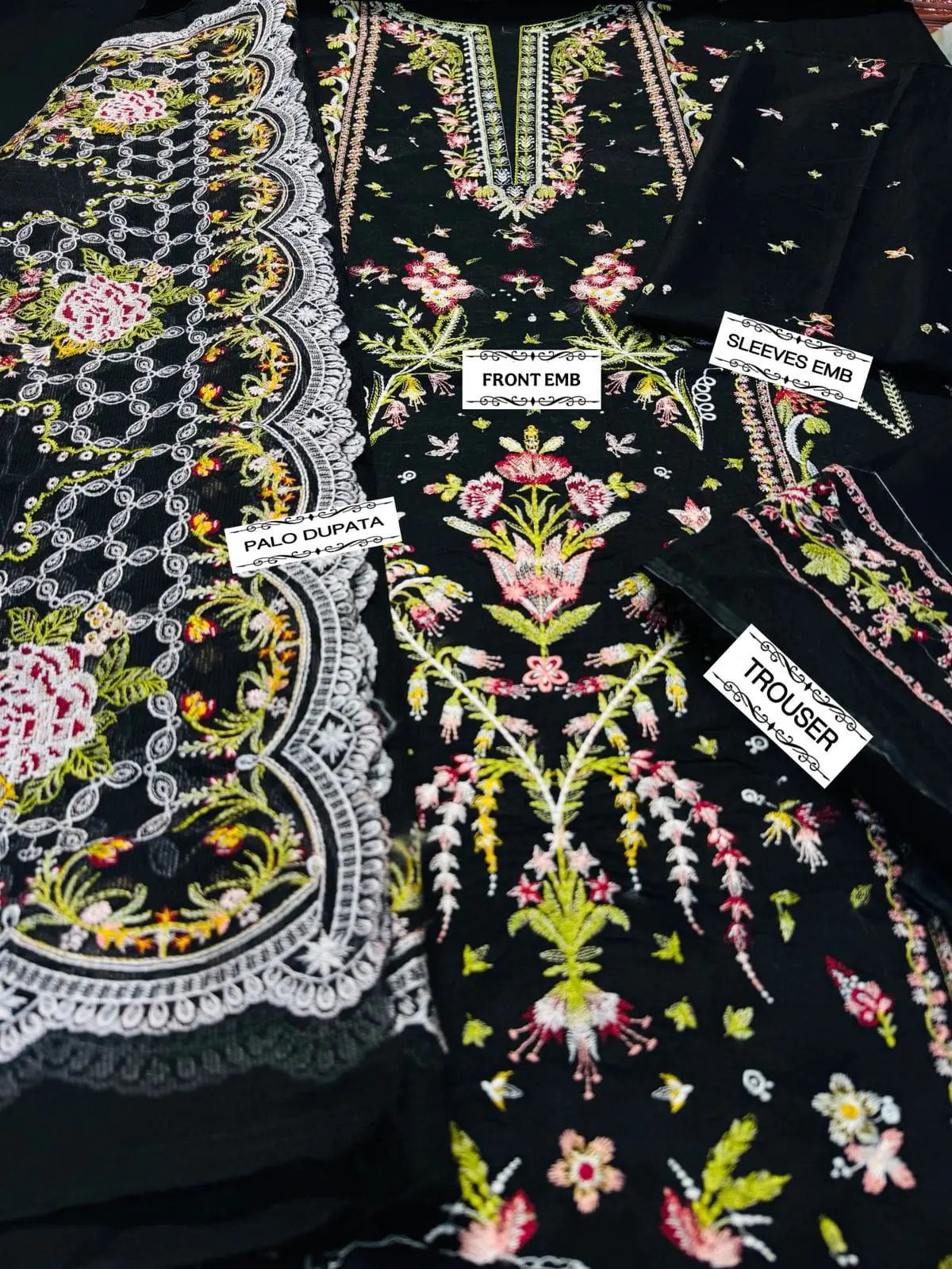 Qalamkar 3 Piece Embroidered Lawn Suit Khaadi Net Dupatta Code 4003 - Image 6