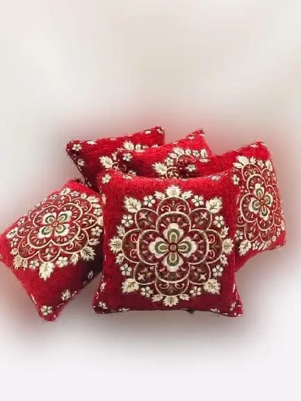 5 Pcs Red Velvet Jacquard Cushion Covers Set With Zip Closure - Image 2