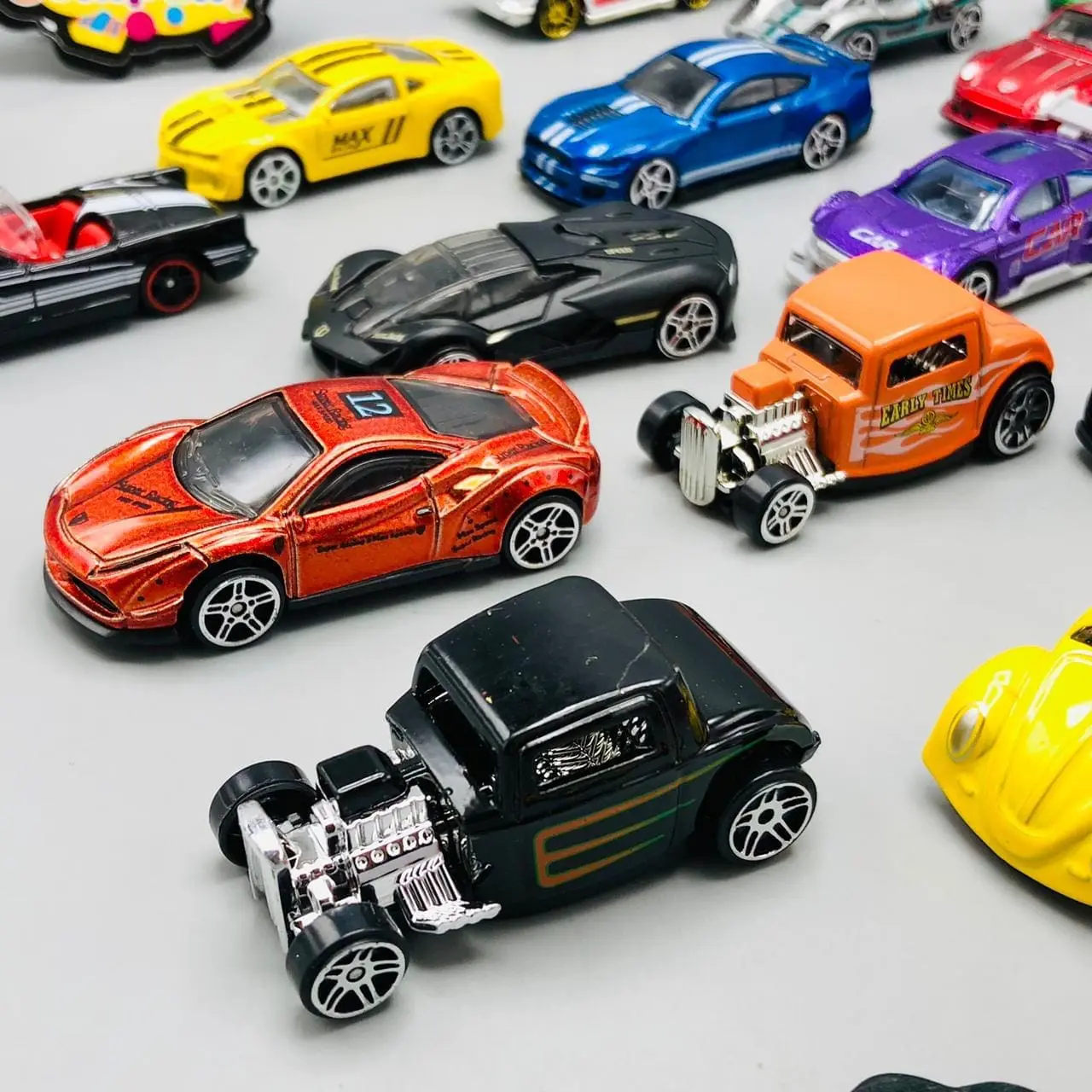 20Pcs Hot Wheels Diecast Mini Inertial Cars Set for Kids - Image 2