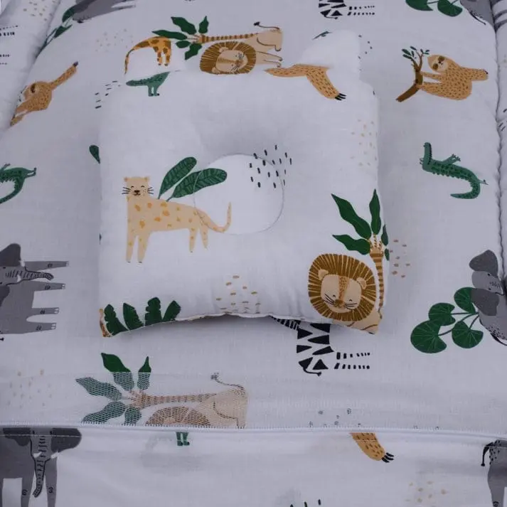 Printed Cotton Baby Mosquito Net with Pillow White Forest - Image 4