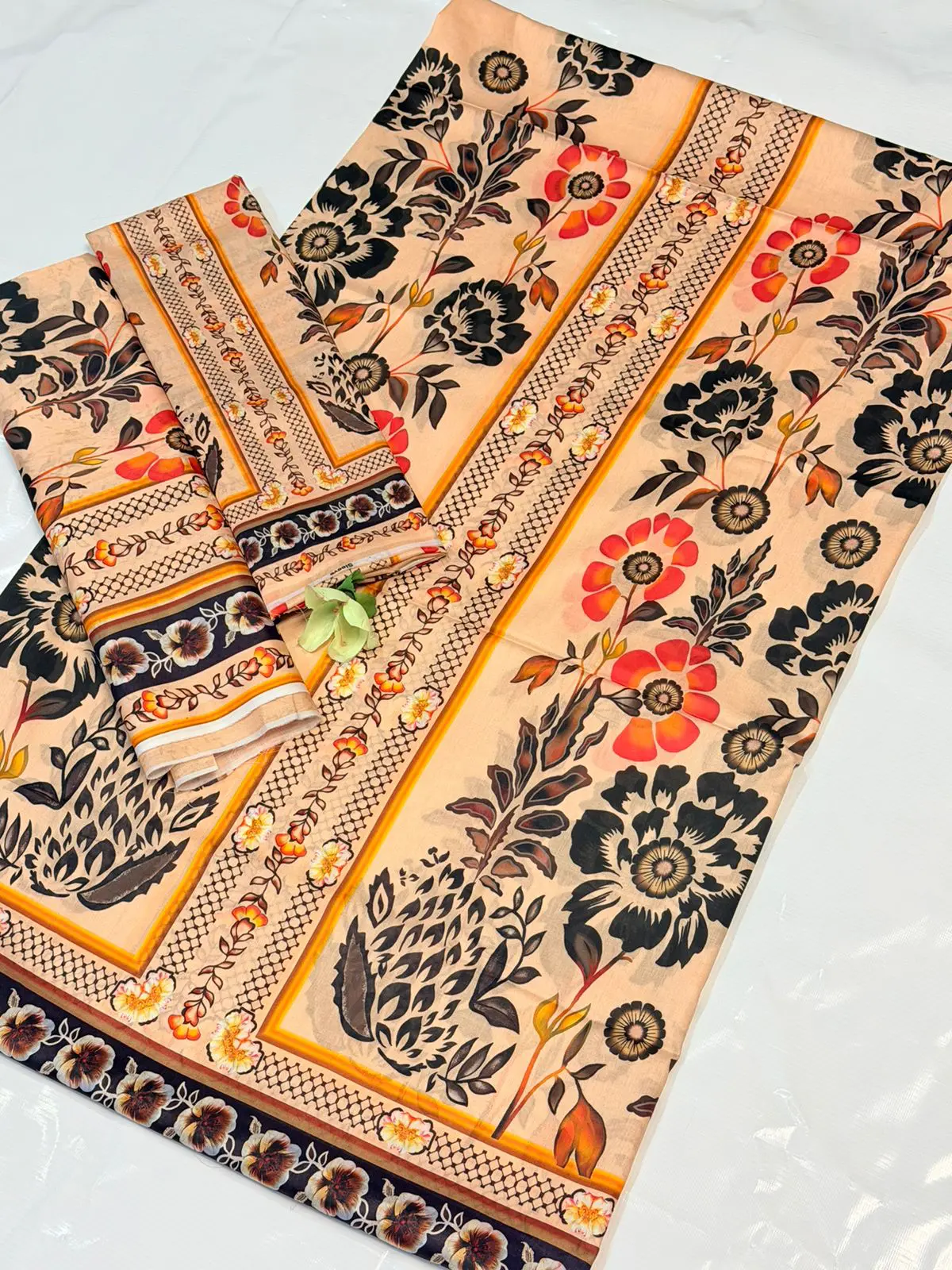 Summer Collection 2 Piece Casual Printed Lawn Suit - Image 2